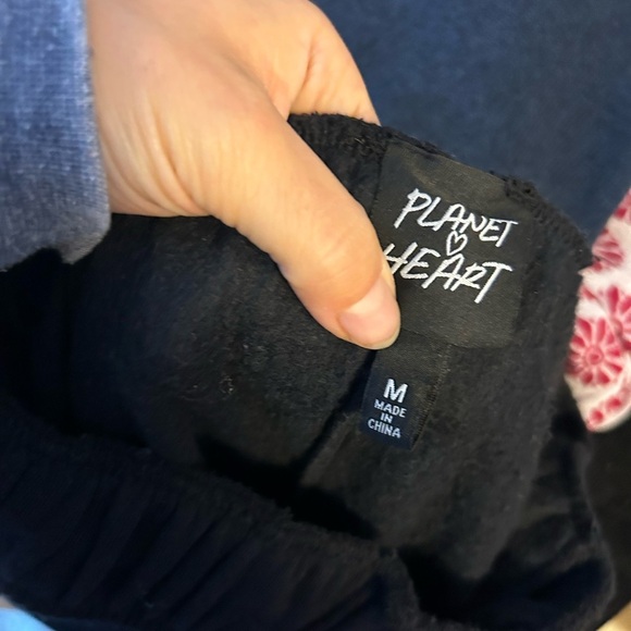 Planet Heart Black Foldover Wide Leg Sweatpants - Picture 5 of 6